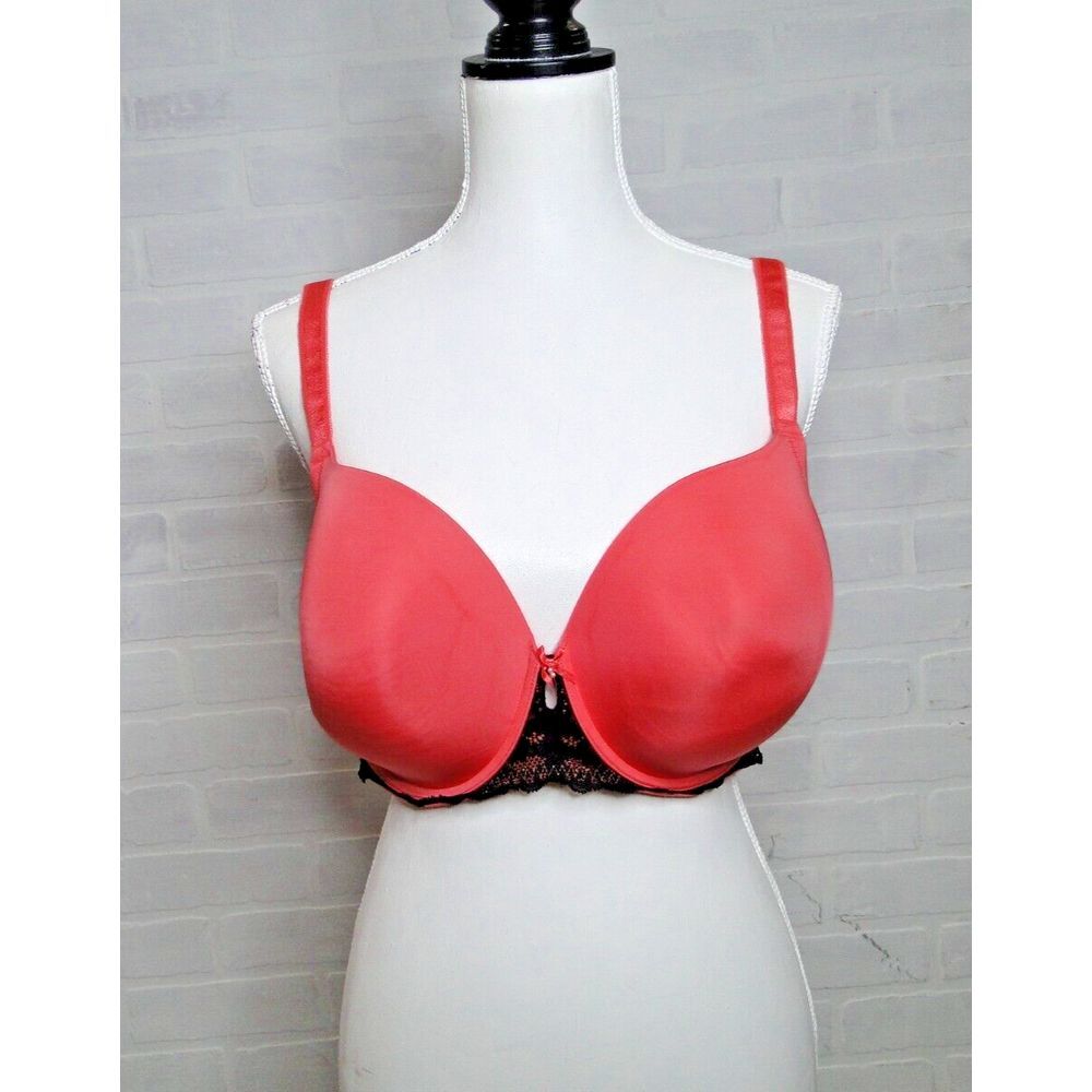 Torrid Sexy T-Shirt Balconette Bra Size 42DD‎ Pink Padded Black Lace Side Trim